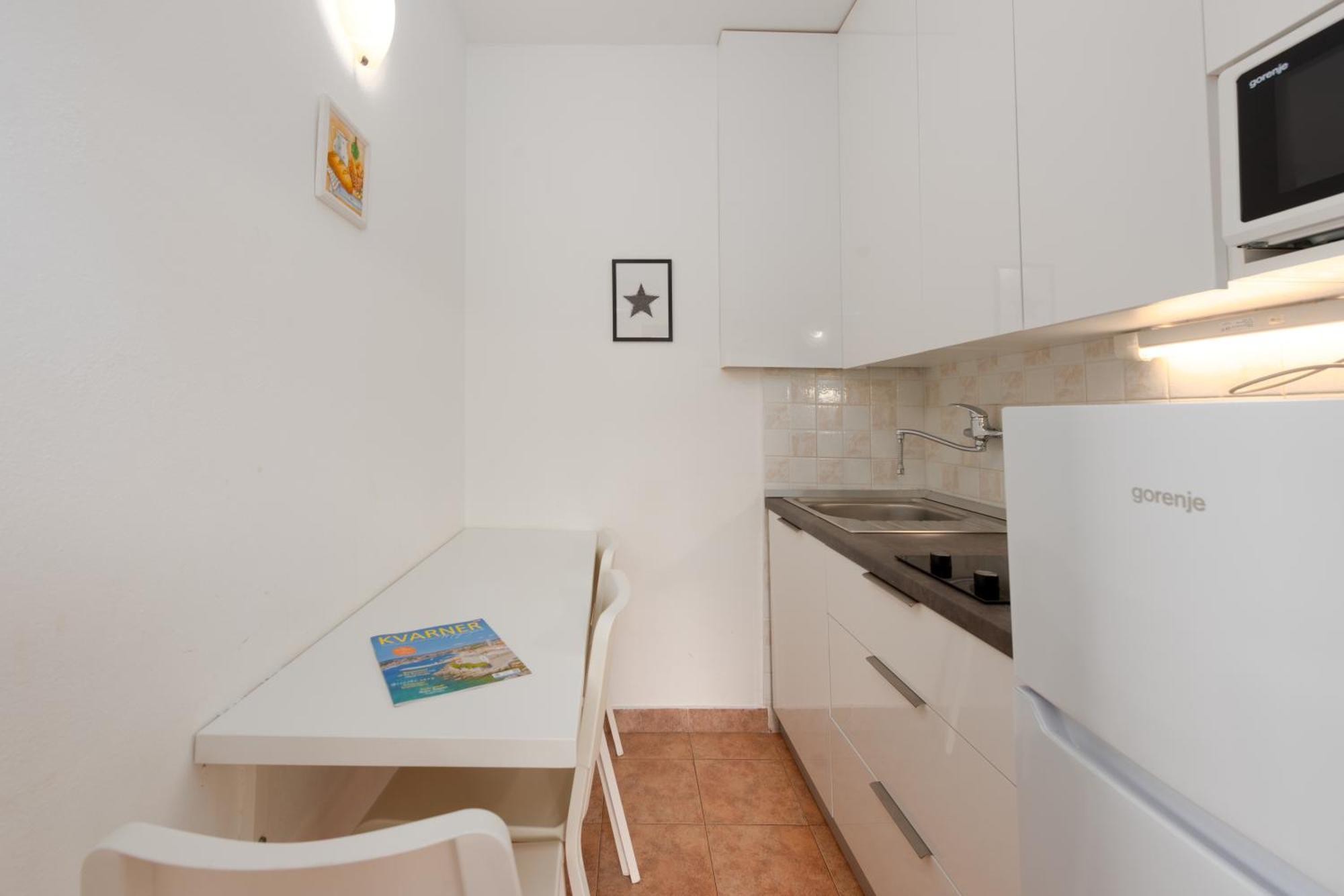 Apartments Dorijan With Pool Матули Екстериор снимка