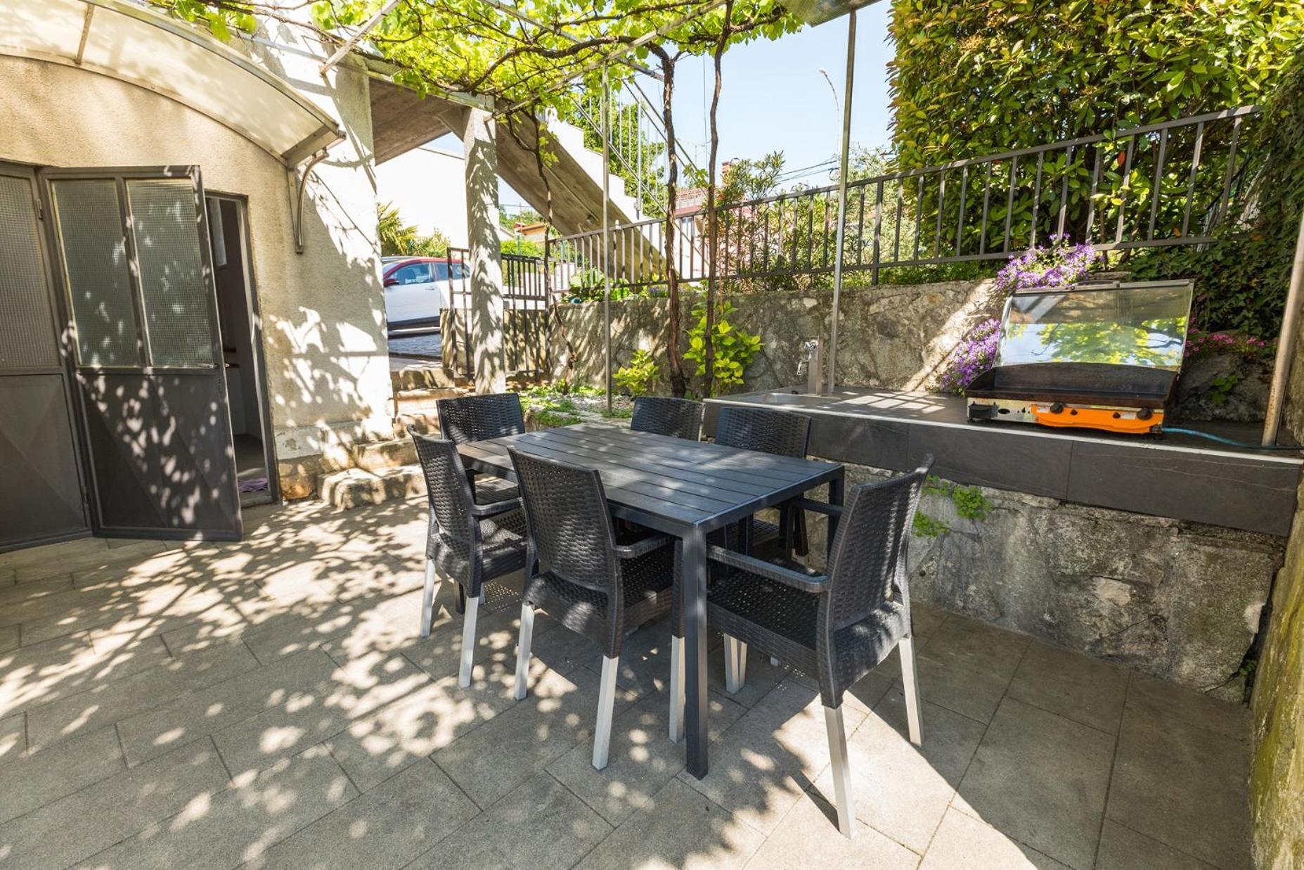 Apartments Dorijan With Pool Матули Екстериор снимка