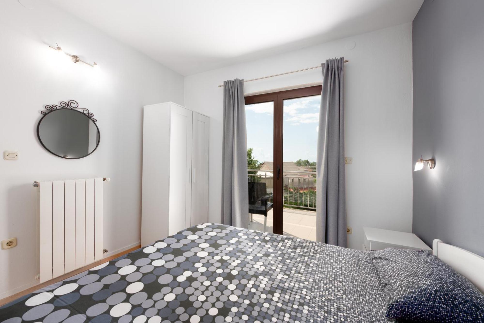 Apartments Dorijan With Pool Матули Стая снимка