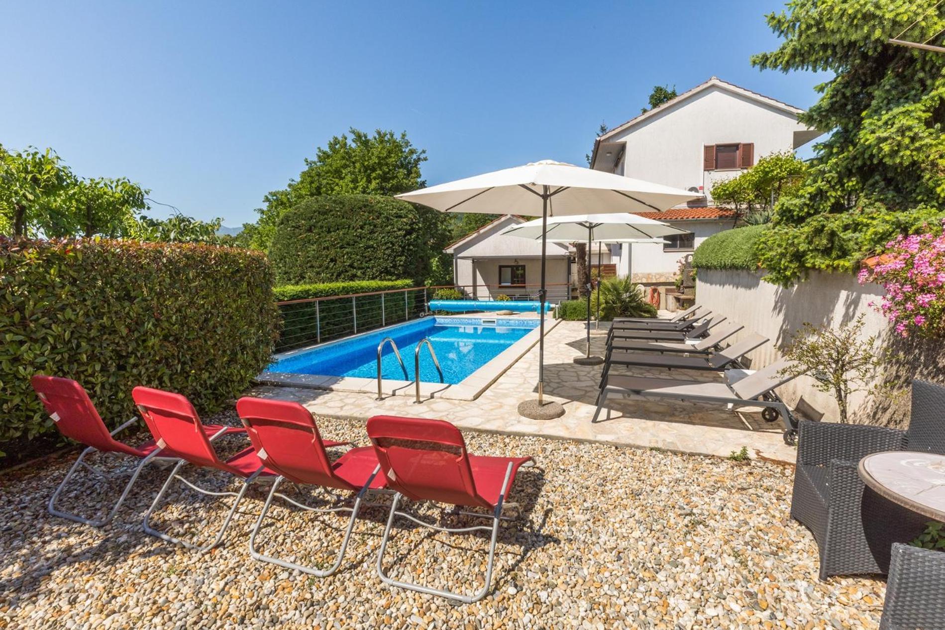 Apartments Dorijan With Pool Матули Екстериор снимка