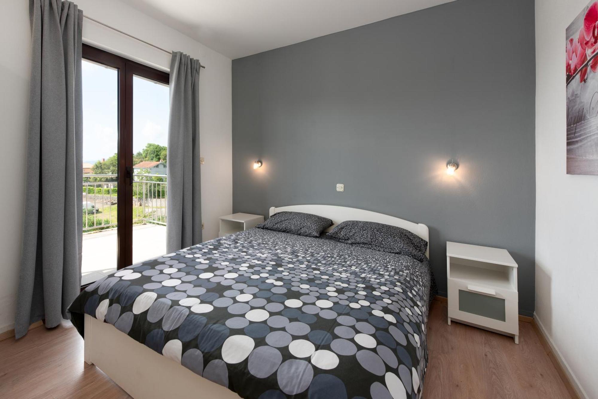Apartments Dorijan With Pool Матули Екстериор снимка